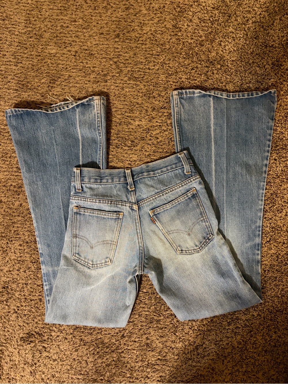 Levi's Light Wash Wide Leg Flare Jeans - Picture 3 of 10